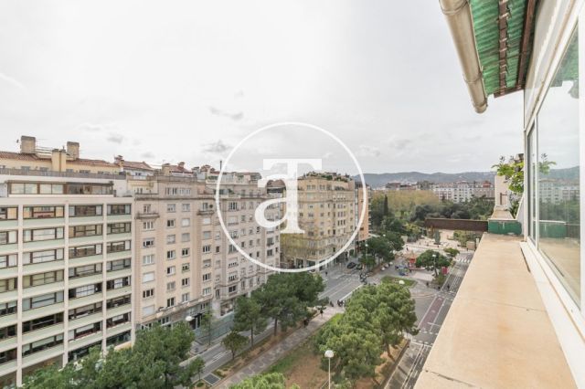 Location temporaire d'un penthouse avec 2 chambres et 2 salles de bain, meublé et proche du parc Turó. 11