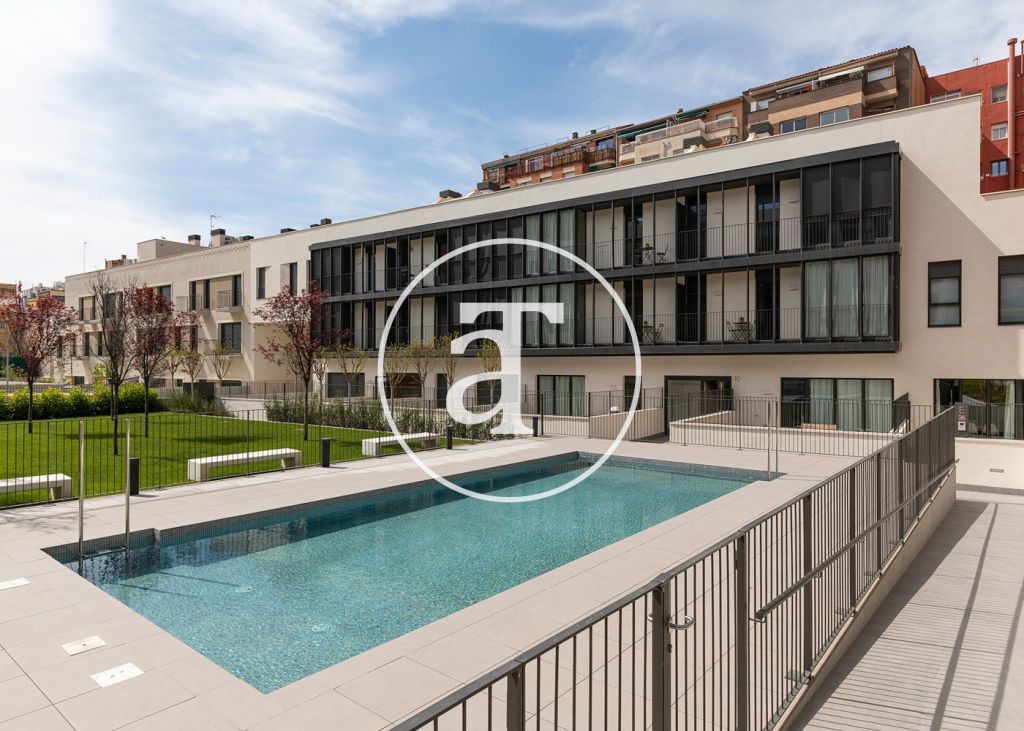 Monthly rental apartment with 3 double bedrooms and community pool 33