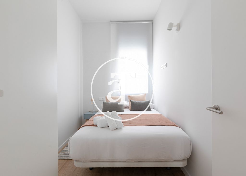 Monthly rental apartment with 3 double bedrooms and community pool 20