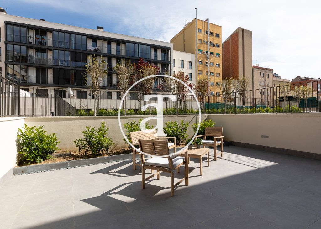 Monthly rental apartment with 3 double bedrooms and community pool 13