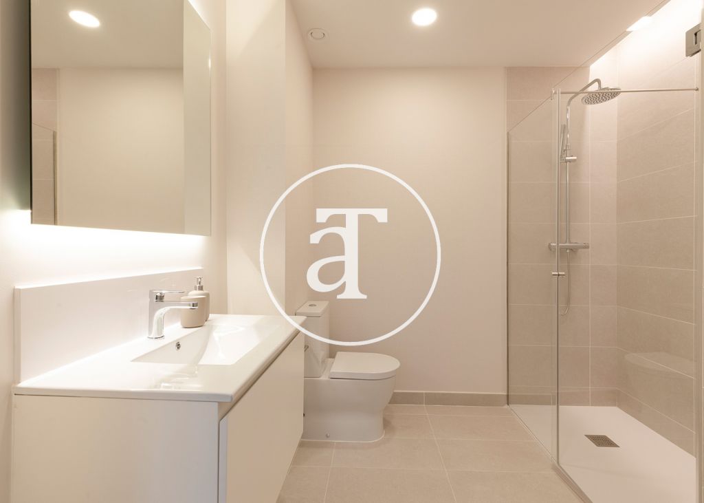 Monthly rental apartment with 3 double bedrooms and community pool 29