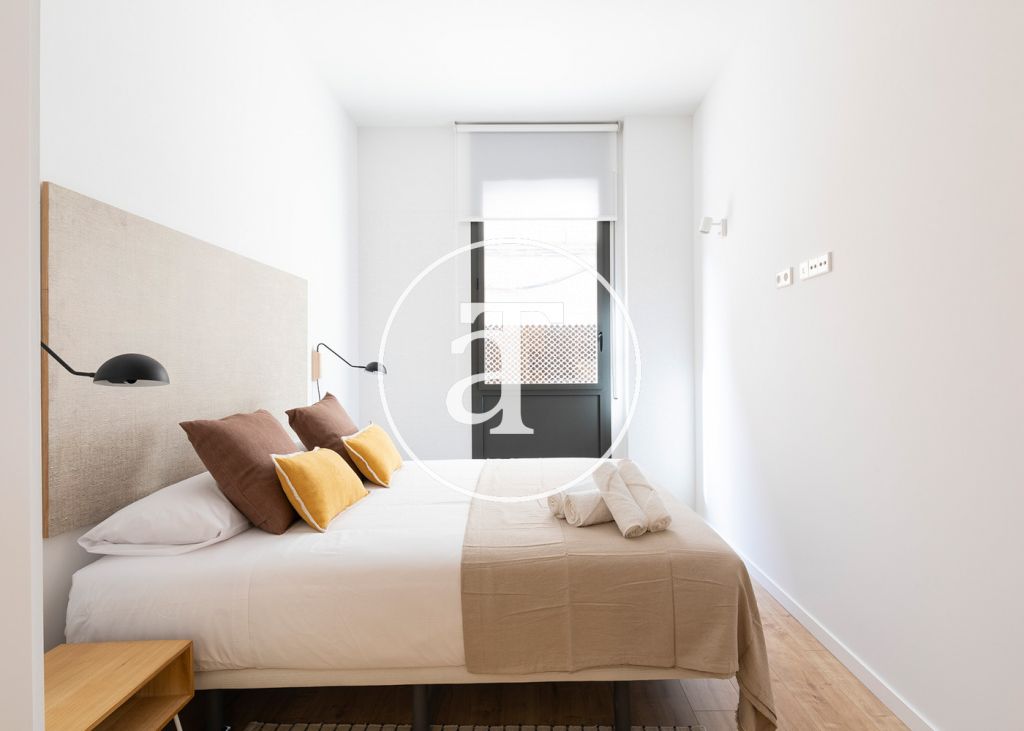 Monthly rental apartment with 3 double bedrooms and community pool 26