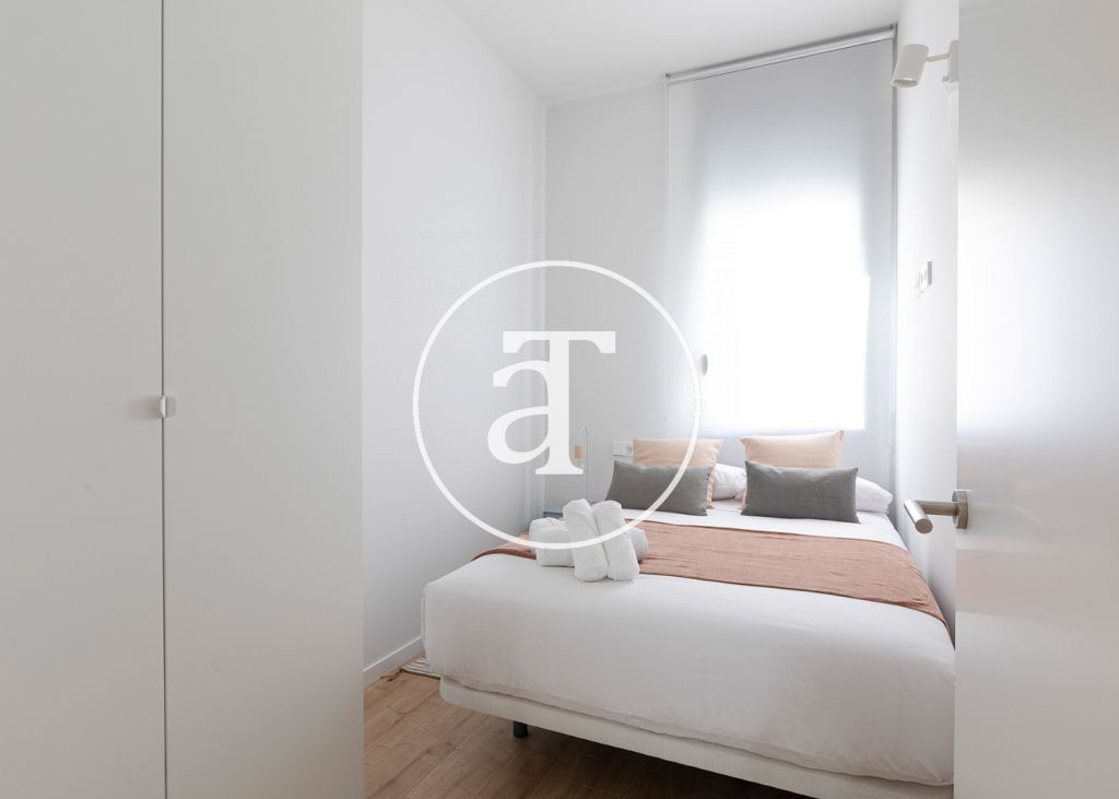 Monthly rental apartment with 3 double bedrooms and community pool 21