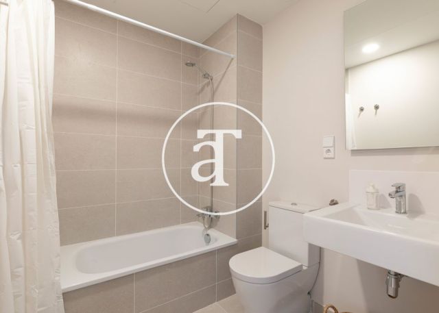 Appartement en location temporaire avec 3 chambres doubles et piscine commune 36