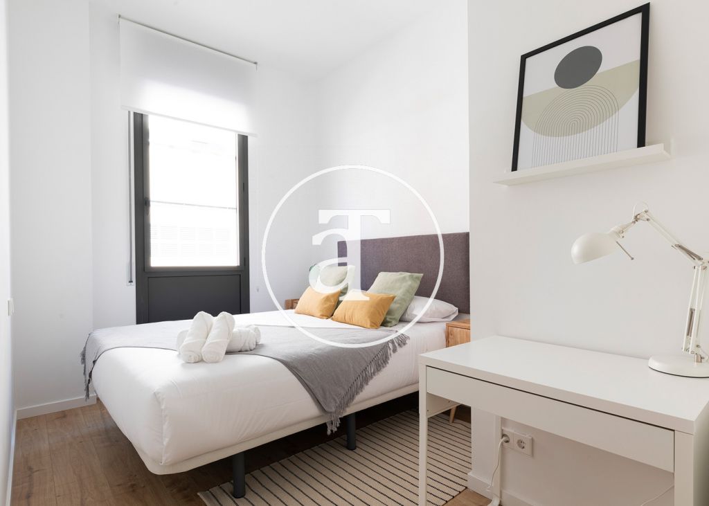 Apartamento de alquiler temporal con 3 habitaciones dobles y piscina comunitaria 22