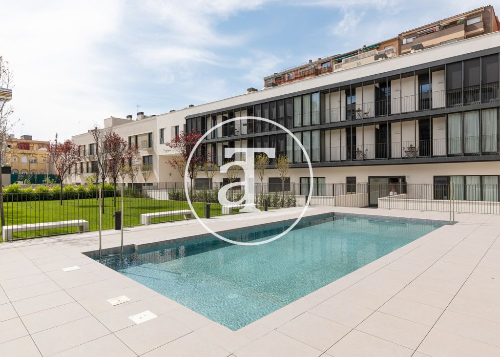 Apartamento de alquiler temporal con 3 habitaciones dobles y piscina comunitaria 42