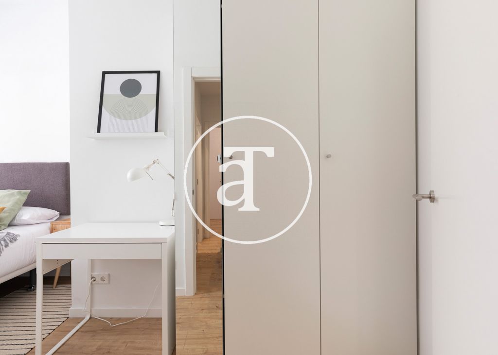 Apartamento de alquiler temporal con 3 habitaciones dobles y piscina comunitaria 20