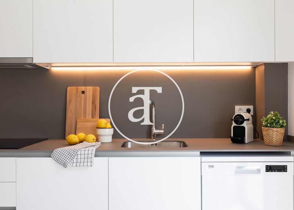 Apartamento de alquiler temporal con 3 habitaciones dobles y piscina comunitaria 15