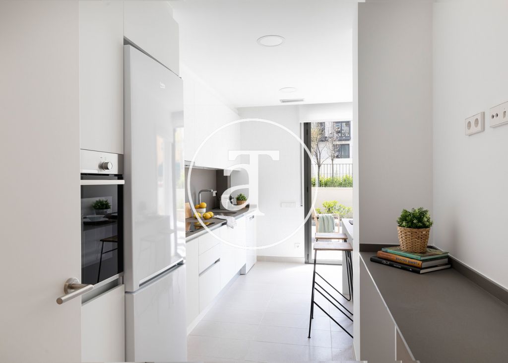 Apartamento de alquiler temporal con 3 habitaciones dobles y piscina comunitaria 19