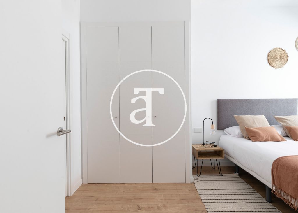 Apartamento de alquiler temporal con 3 habitaciones dobles y piscina comunitaria 27