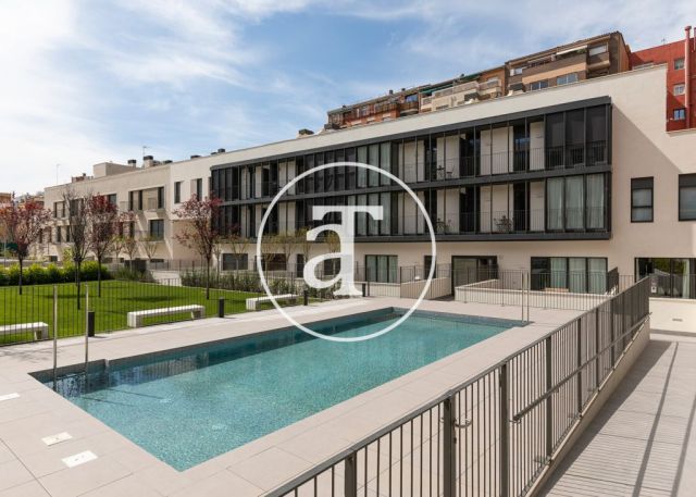 Appartement en location temporaire avec 3 chambres doubles et piscine commune 33