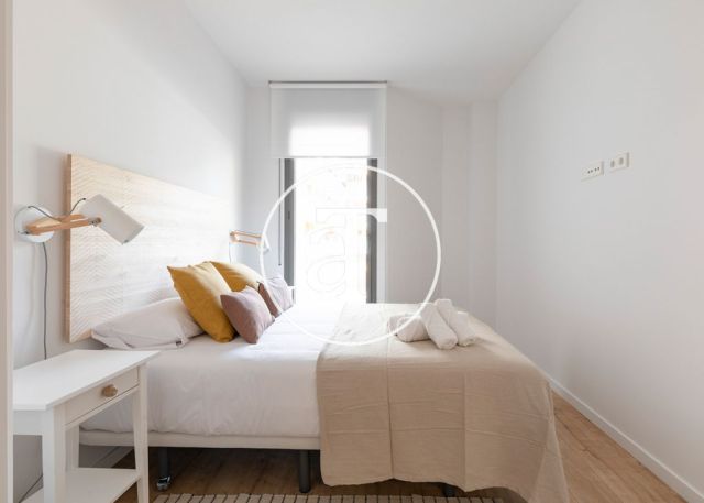Appartement en location temporaire avec 3 chambres doubles et piscine commune 24