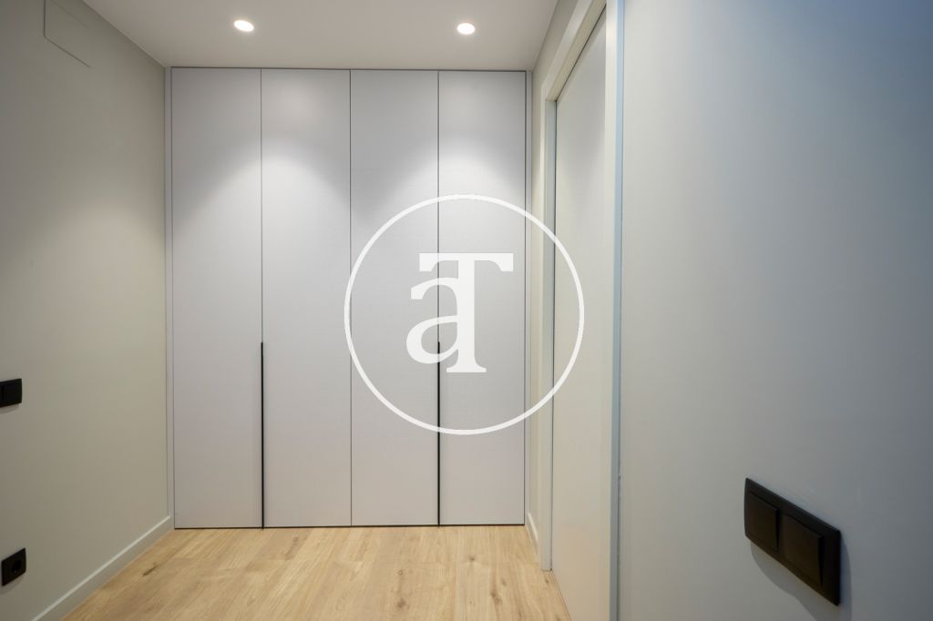 Apartamento de alquiler temporal a estrenar con 2 habitaciones en Barcelona 25
