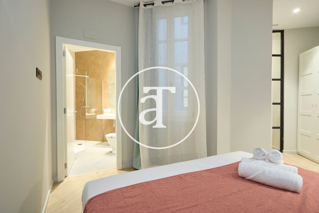 Monthly rental apartment with 2 bedrooms in Ciutat Vella 15