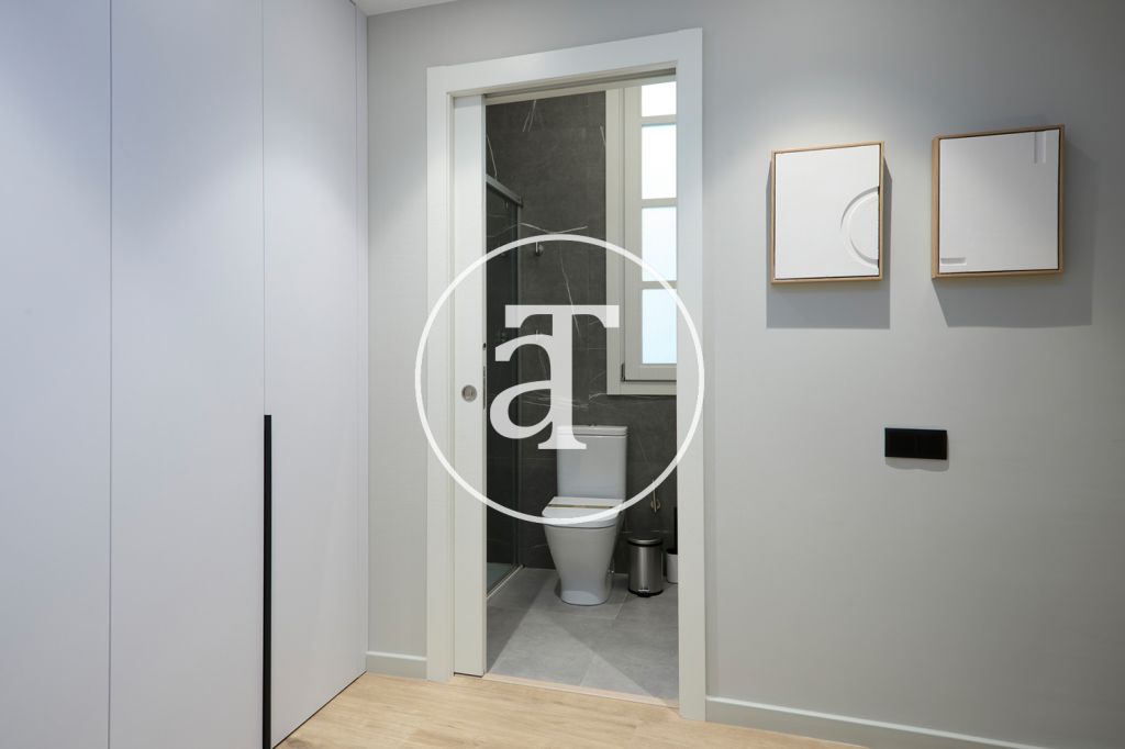 Monthly rental apartment with 2 bedrooms in Ciutat Vella 21