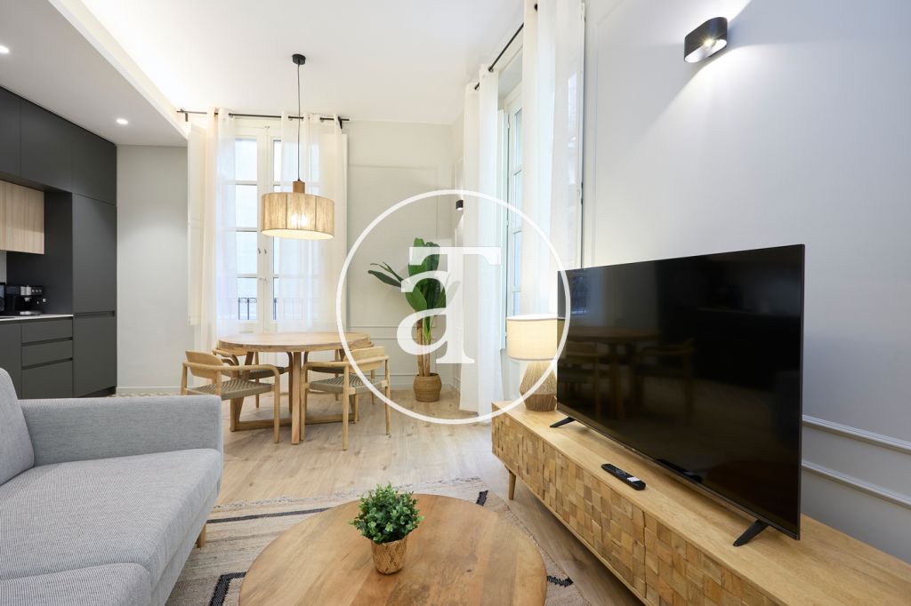 Monthly rental apartment with 2 bedrooms in Ciutat Vella 7