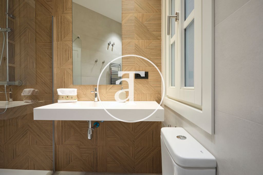 Monthly rental apartment with 2 bedrooms in Ciutat Vella 26