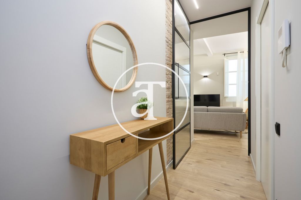 Monthly rental apartment with 2 bedrooms in Ciutat Vella 2