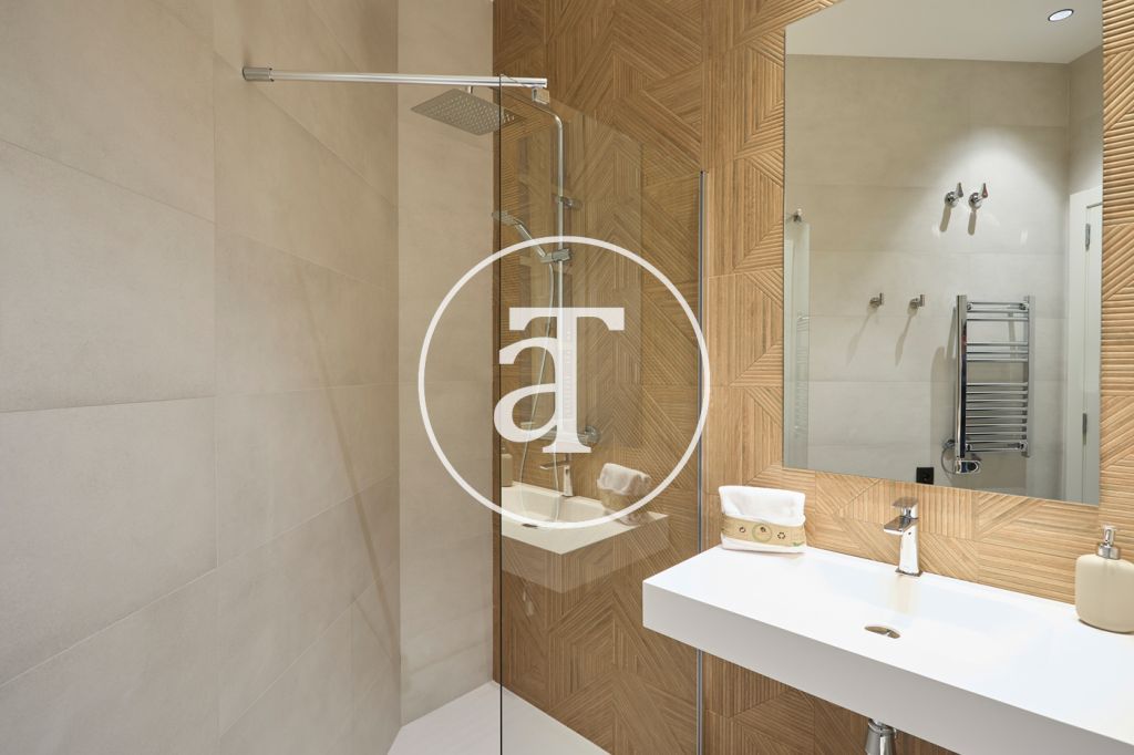 Monthly rental apartment with 2 bedrooms in Ciutat Vella 27