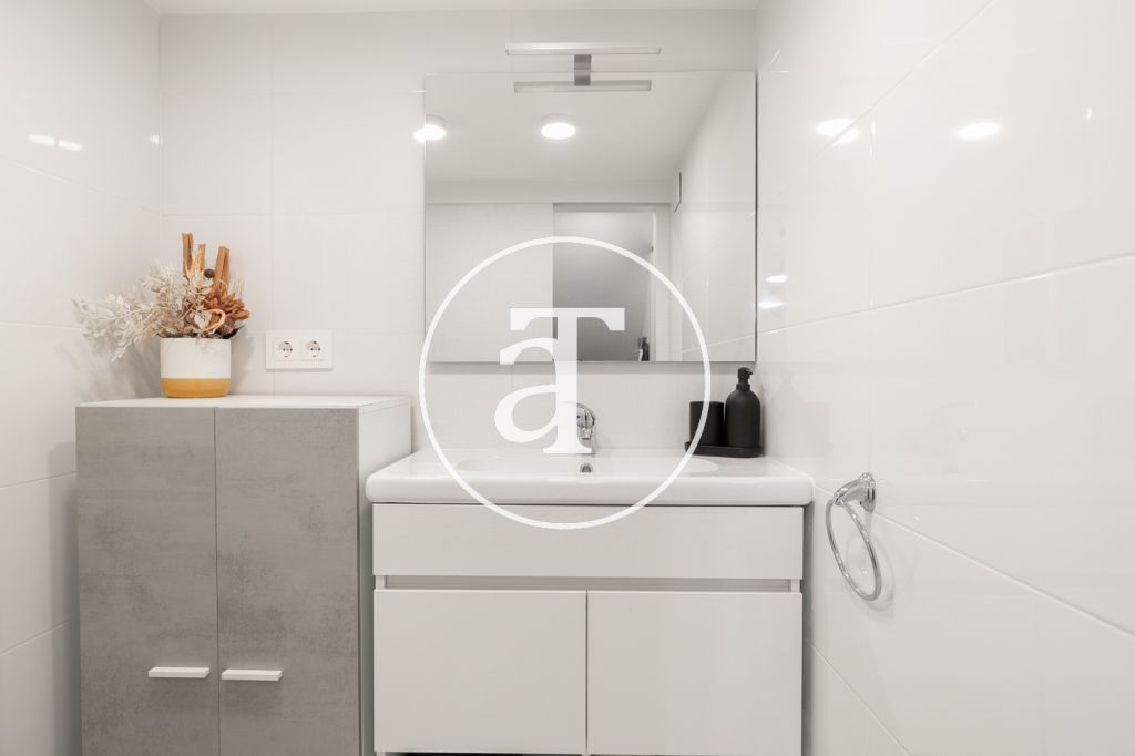 Duplex à louer temporairement avec 2 chambres dans l'Eixample Esquerra 15