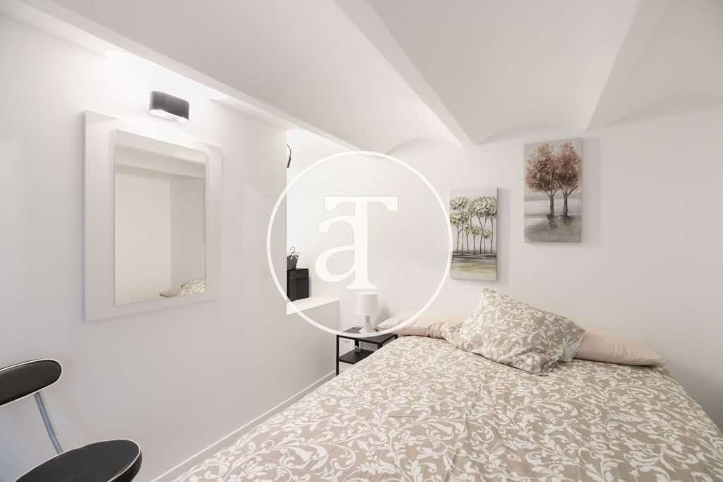 Duplex à louer temporairement avec 2 chambres dans l'Eixample Esquerra 25