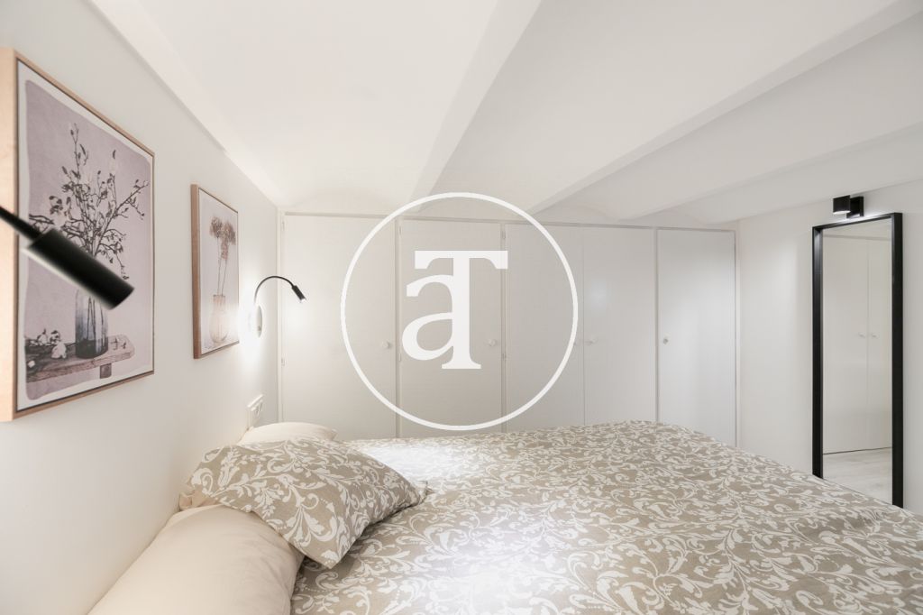 Duplex à louer temporairement avec 2 chambres dans l'Eixample Esquerra 23