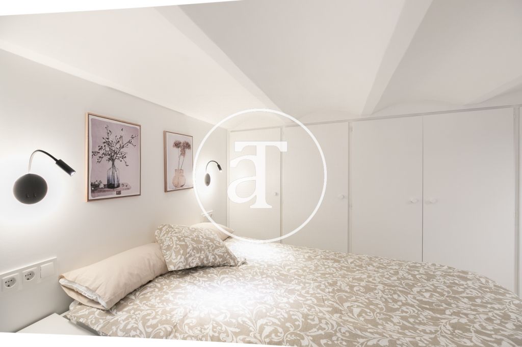 Duplex à louer temporairement avec 2 chambres dans l'Eixample Esquerra 22