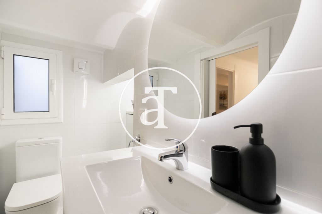 Duplex à louer temporairement avec 2 chambres dans l'Eixample Esquerra 30