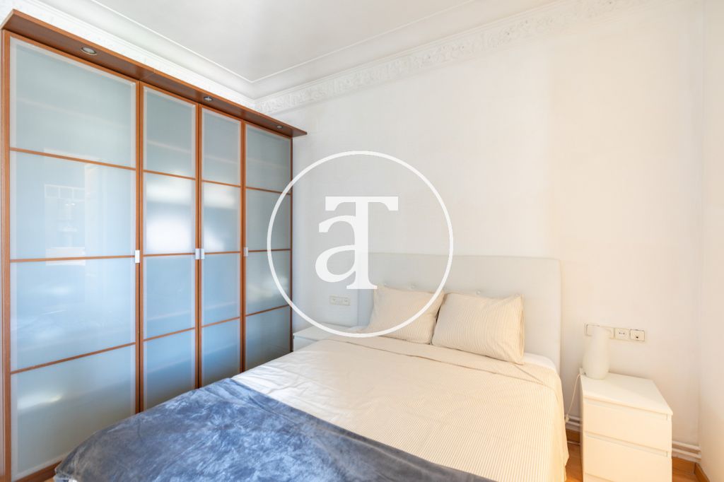 Piso de alquiler temporal de 3 habitaciones, 2 baños y balcón en Poblenou 22