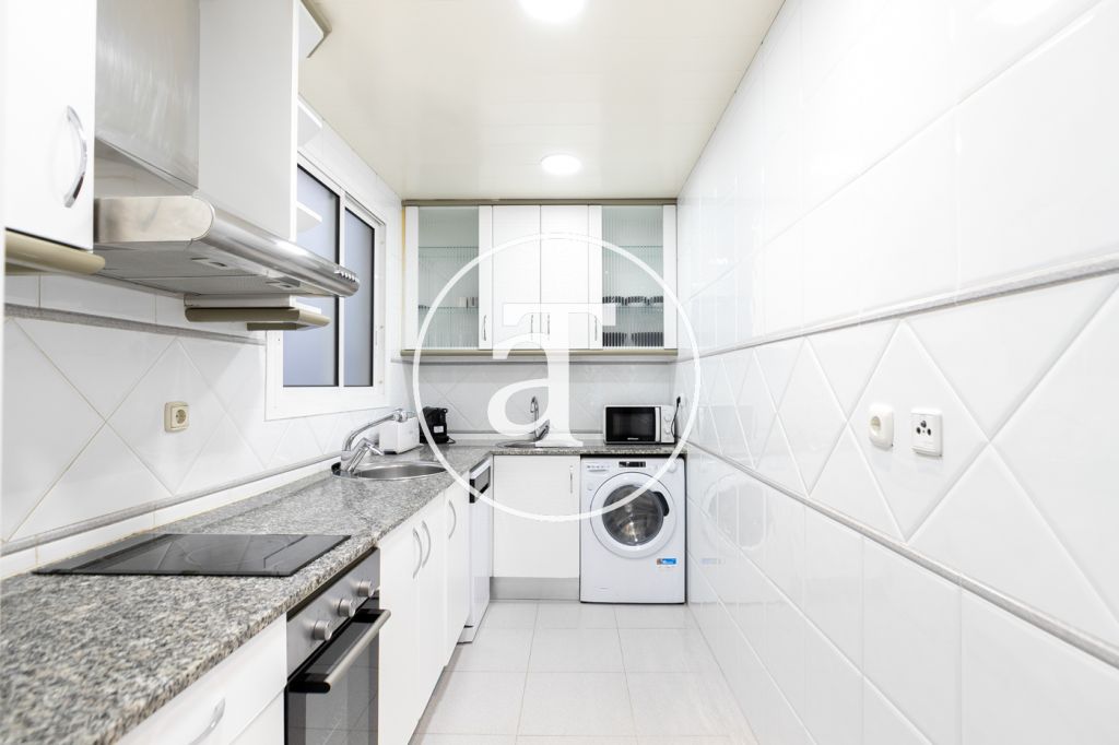 Piso de alquiler temporal de 2 habitaciones, balcón y 1 baño en el céntrico barrio de l’Eixample 9