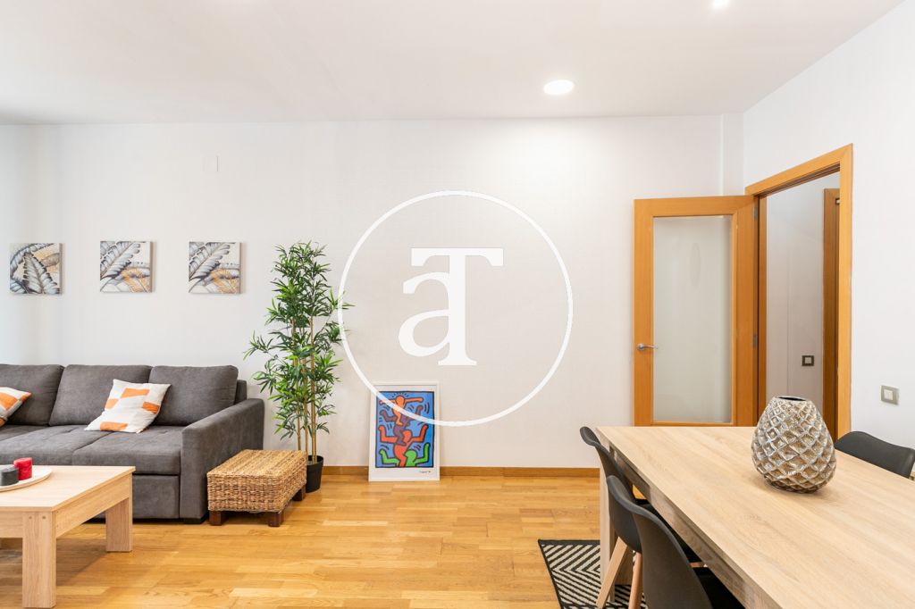 Appartement en location temporaire avec 3 chambres et piscine commune, à deux pas de la gare de Drassanes 7