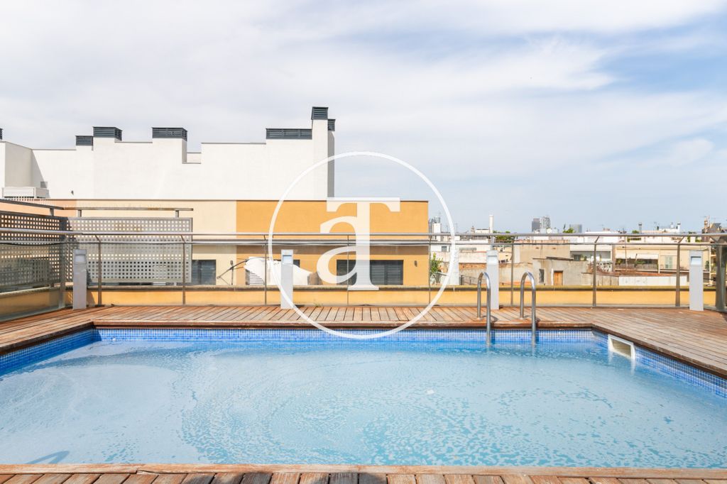 Appartement en location temporaire avec 3 chambres et piscine commune, à deux pas de la gare de Drassanes 24