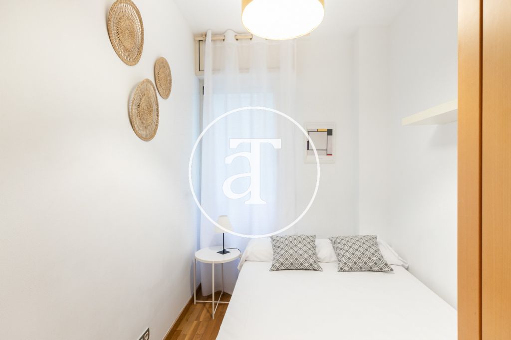 Appartement en location temporaire avec 3 chambres et piscine commune, à deux pas de la gare de Drassanes 18