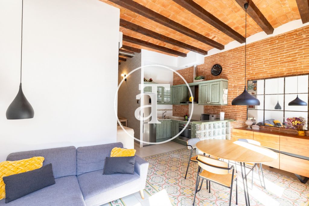 Appartement en location temporaire avec 3 chambres et 2 salles de bains et double balcon à Vila de Gràcia 8