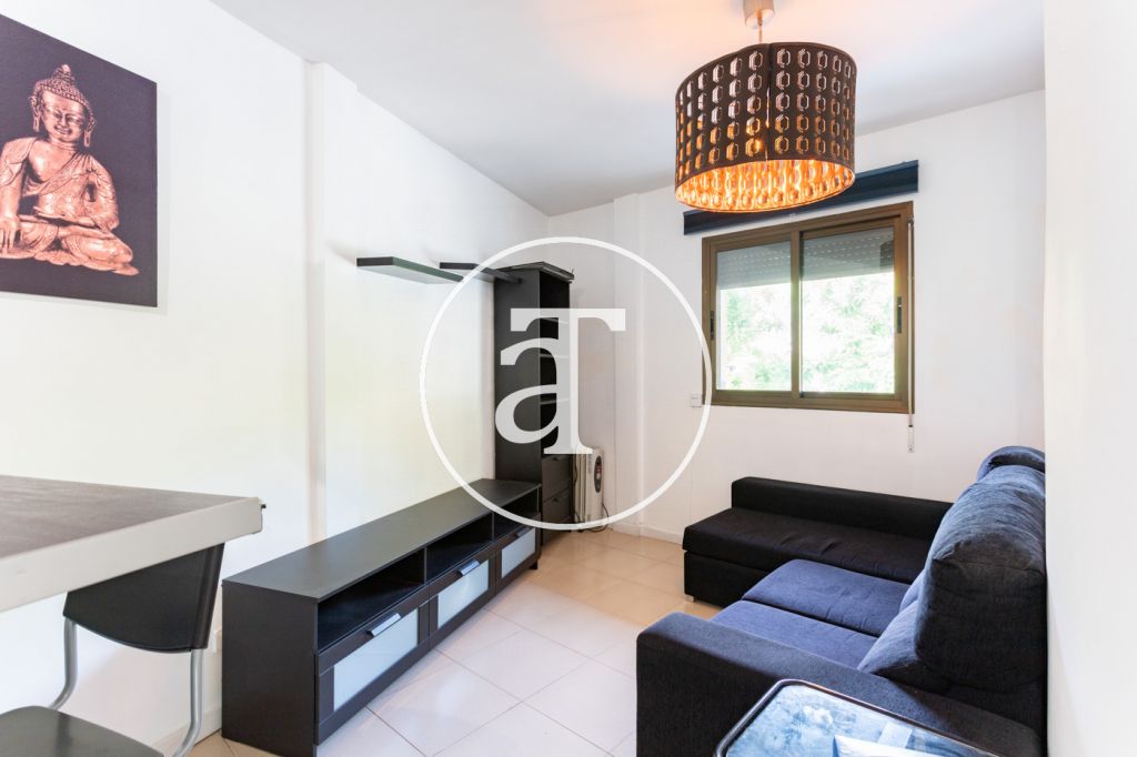 Appartement en location temporaire avec 1 chambre et 1 salle de bain à Nou Barris