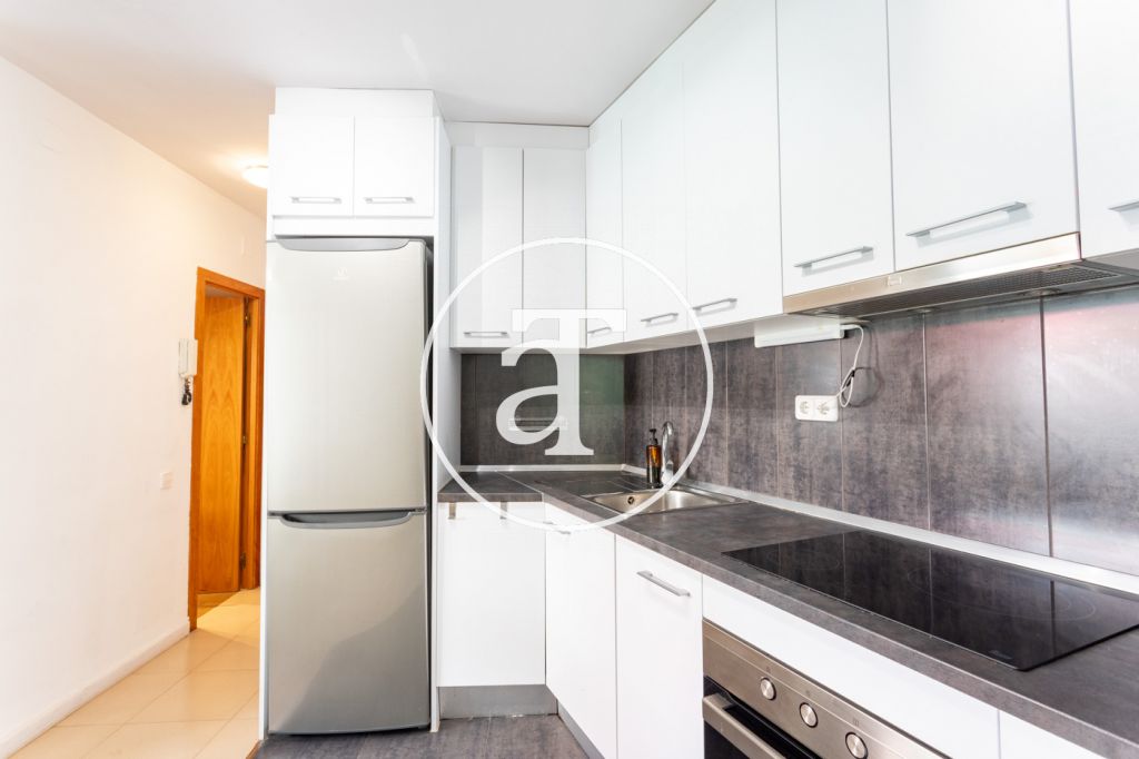 Appartement en location temporaire avec 1 chambre et 1 salle de bain à Nou Barris 9