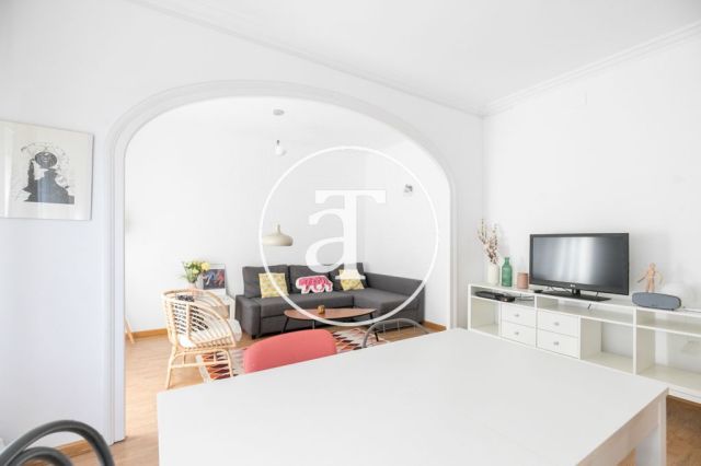 Spacious and bright furnished apartment in Marina Street 8