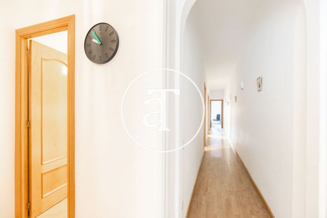 Spacious and bright furnished apartment in Marina Street 18