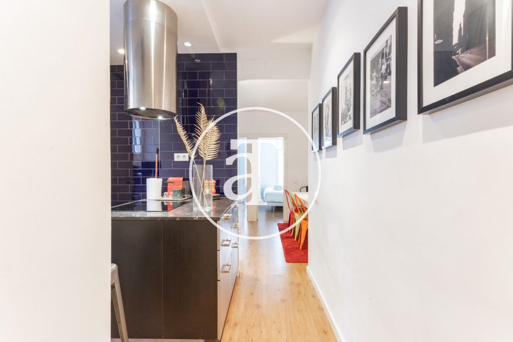 Piso de alquiler temporal de 2 habitaciones y 1 baño junto a Montjuïc 7