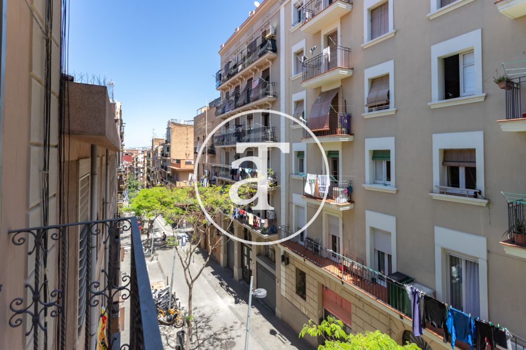 Piso de alquiler temporal de 2 habitaciones y 1 baño junto a Montjuïc 25