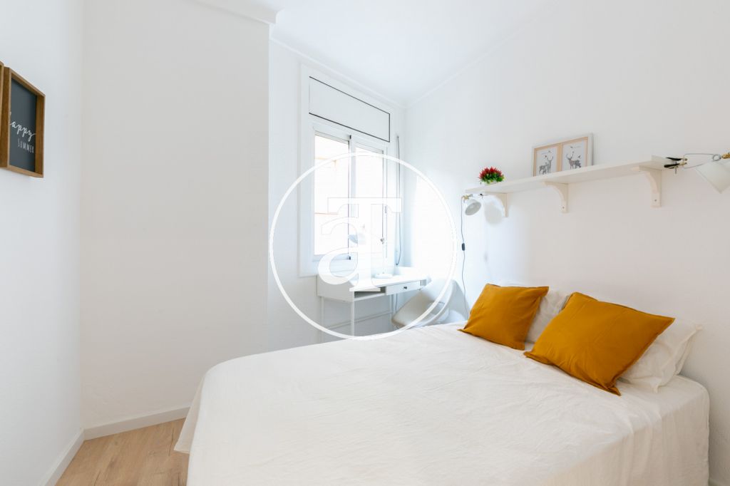 Luxury 4 bedroom apartment for temporary rental with 2 communal pools, sports area and social club in Pedralbes 31