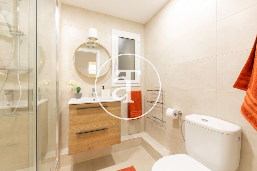 Luxury 4 bedroom apartment for temporary rental with 2 communal pools, sports area and social club in Pedralbes 37