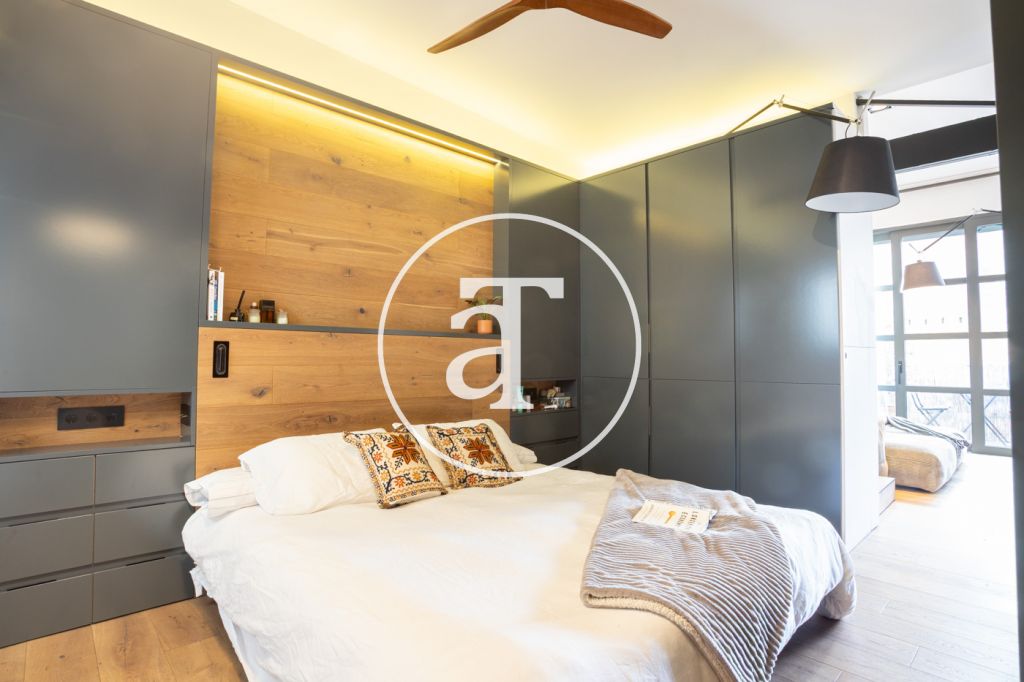 Monthly rental apartment with 1 bedroom suite with balcony in the Eixample 21