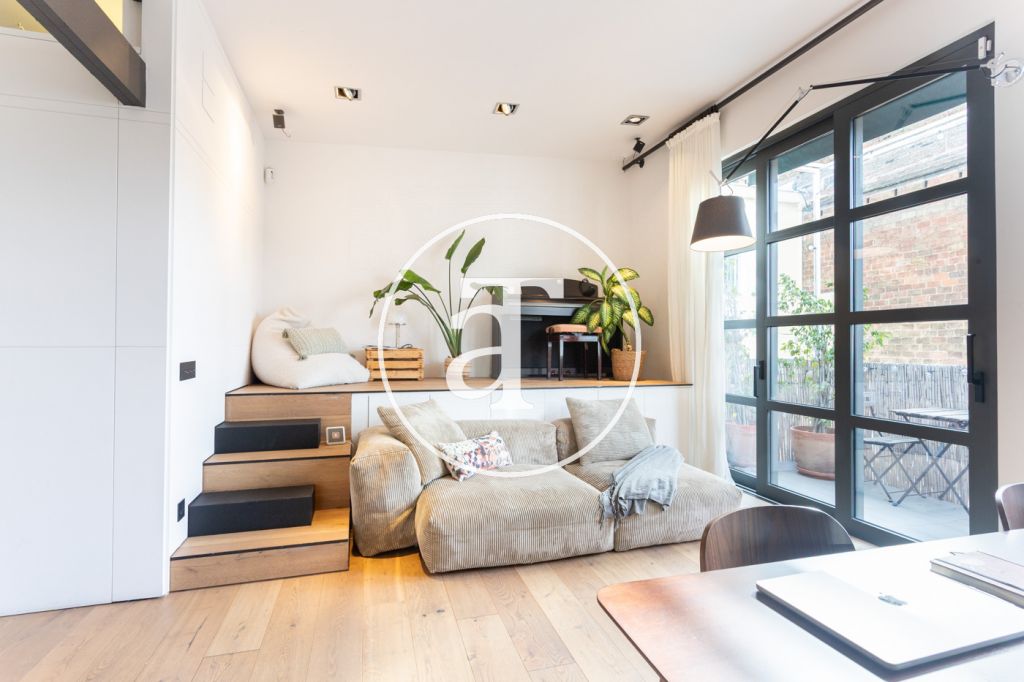 Monthly rental apartment with 1 bedroom suite with balcony in the Eixample 2