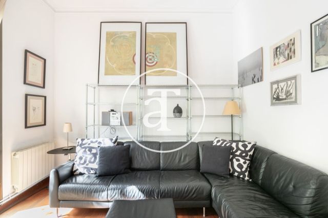 Bright, furnished apartment steps away from EADA Business School 4
