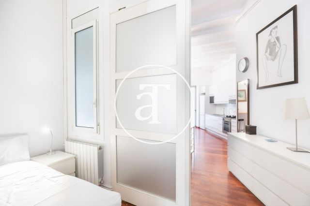 Bright, furnished apartment steps away from EADA Business School 12