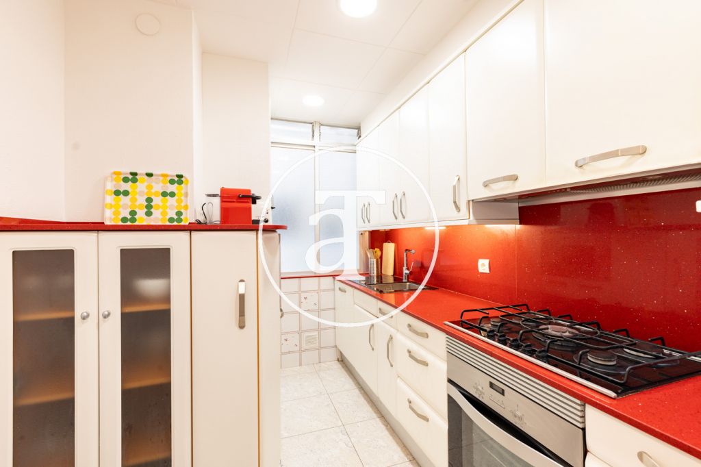 Monthly rental apartment with 3 bedrooms, study, 1 bathroom and toilet in the Sagrada Familia neighborhood 14