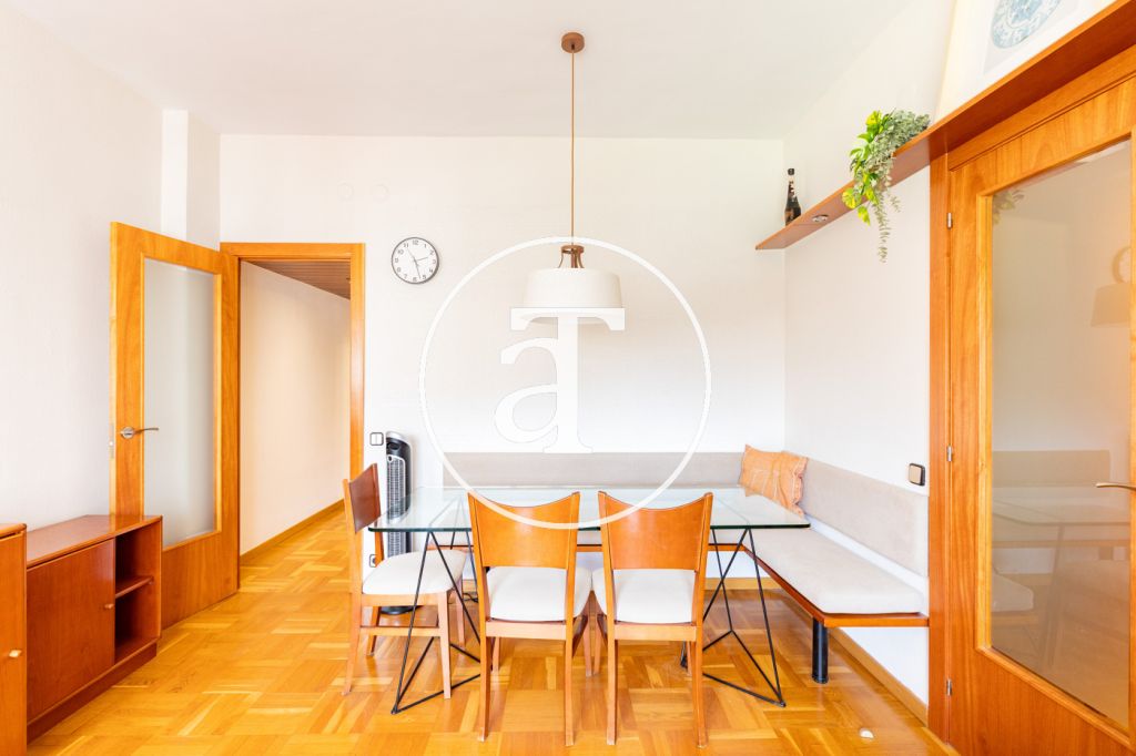 Monthly rental apartment with 3 bedrooms, study, 1 bathroom and toilet in the Sagrada Familia neighborhood 10