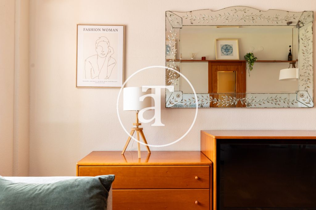 Monthly rental apartment with 3 bedrooms, study, 1 bathroom and toilet in the Sagrada Familia neighborhood 8