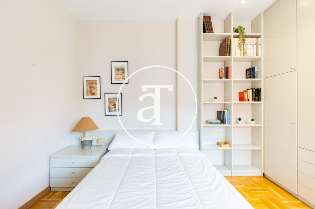 Monthly rental apartment with 3 bedrooms, study, 1 bathroom and toilet in the Sagrada Familia neighborhood 29